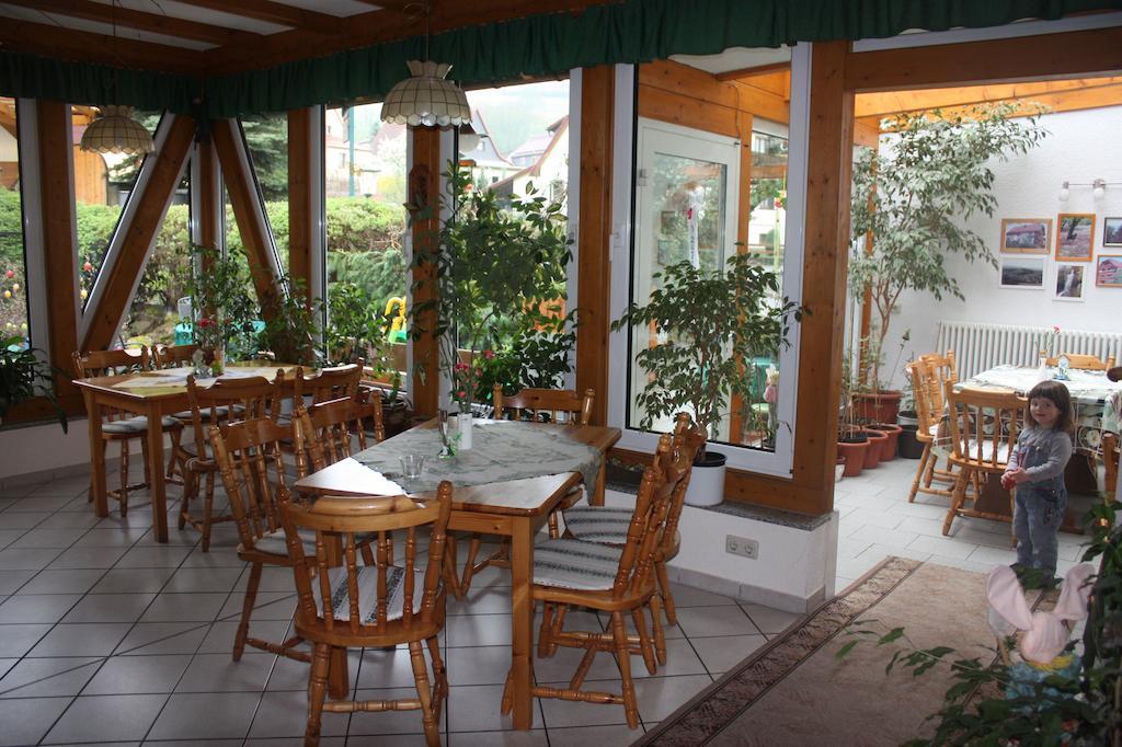 Cafe & Pension Carmen Brotterode Exterior foto